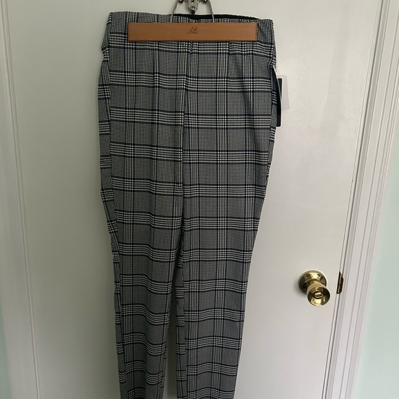 Violets and Roses Pull on Trousers - Picture 5 of 7